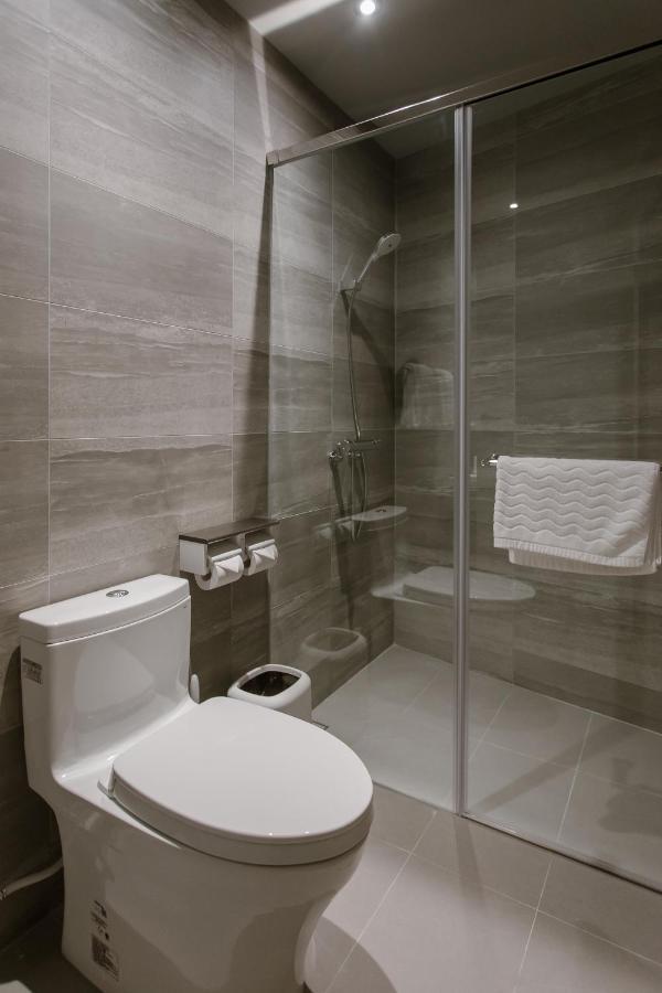 J Youai House 珍友愛 景觀包棟民宿 Tainan Extérieur photo